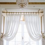 Stylowe wnętrze z firanami
